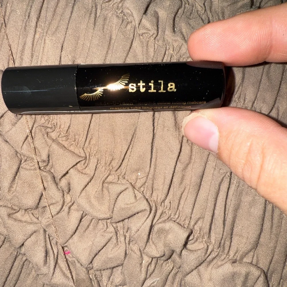 💙 4/$20 Stila made-II-Lash length & define tubing mascara